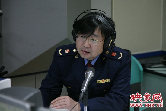 鄭州市工商局機場分局副局長張帆一行做客信息廣播《秀創(chuàng)業(yè)》 鄭州市工商局機場分局副局長張帆一行做客信息廣播《秀創(chuàng)業(yè)》