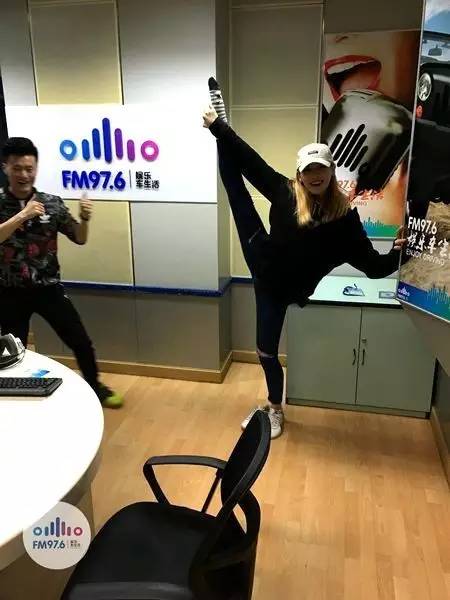 哇哦！都是帶功夫滴美人兒！