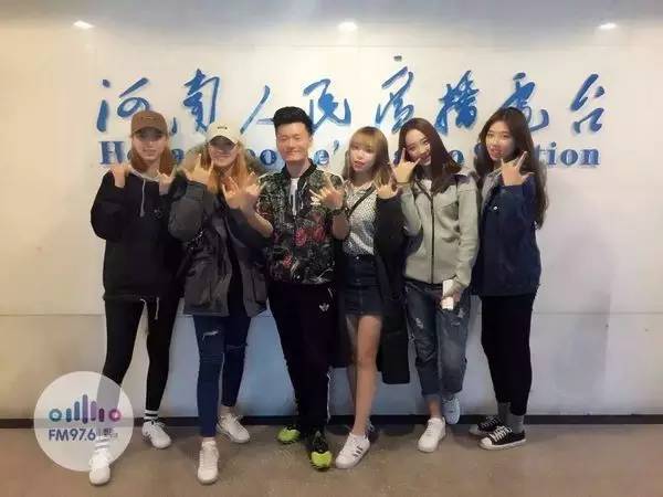 路飛終于體驗(yàn)了一回“他在叢中笑”的感覺！