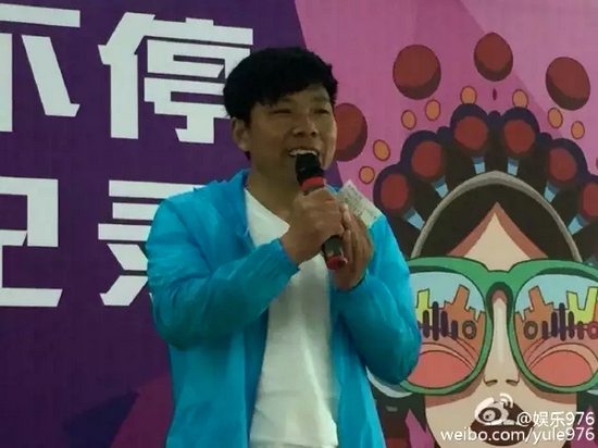 見證挑戰(zhàn)的戲迷代表陳紅森講述自己和戲曲的故事、見證歷史時刻的心情。