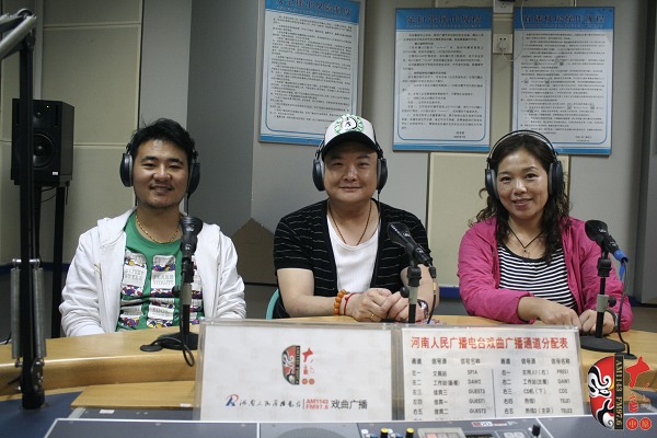 河南方言話語《老湯》主演、著名青年表演藝術(shù)家范軍等正在直播中。。。