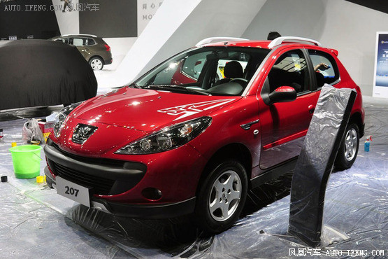 東風標致CROSS 207