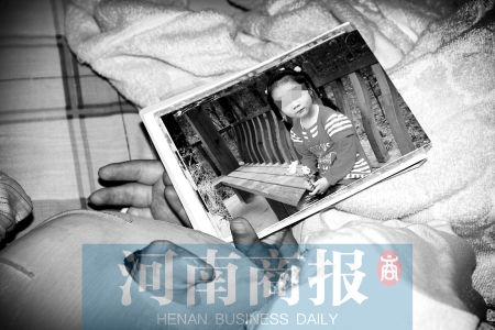 誰能想到漂亮可愛的孩子，會(huì)變成現(xiàn)在的樣子