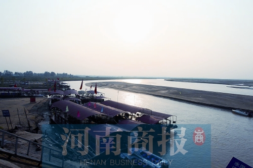 鄭州黃河邊上多數(shù)“漁家樂”均無船檢、合格證等