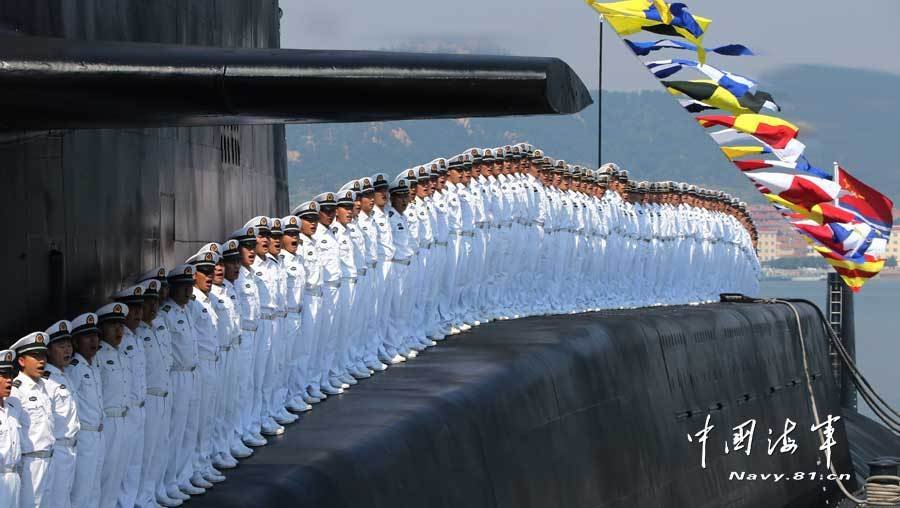 威武的核潛艇官兵。軍報(bào)記者-喬天富攝