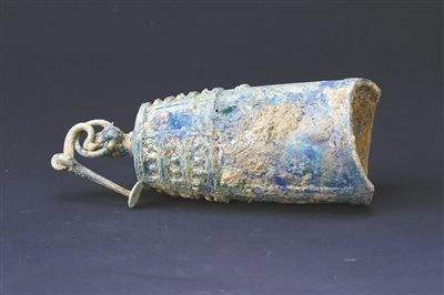 2號墓出土的銅編鐘。