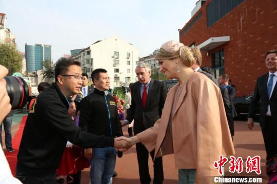 荷蘭王國國王威廉-亞歷山大于10月25日至29日對中國進行國事訪問。