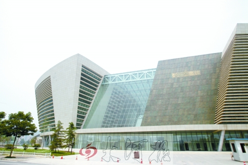 新圖書(shū)館占地76.3畝