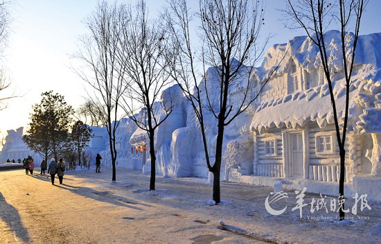 自然賜于雪的無垠，藝術(shù)給予雪的靈魂，人類創(chuàng)造雪的財(cái)富 王遠(yuǎn)昌攝
