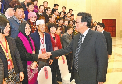 1月20日上午，省委書(shū)記、省人大常委會(huì)主任郭庚茂,省委副書(shū)記、省長(zhǎng)謝伏瞻等親切接見(jiàn)了省民族團(tuán)結(jié)