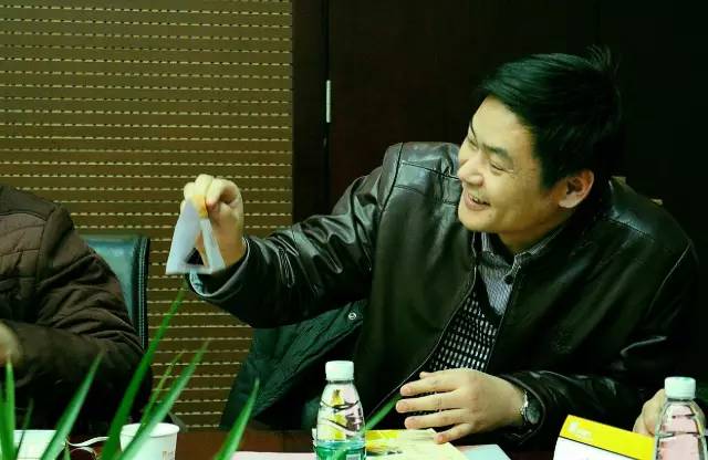 孫躍青 鄭州市公交公司車長(zhǎng)，首屆河南十大影響力公職人員獲獎(jiǎng)?wù)? complete=