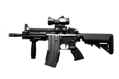 M16步槍，全槍長：986mm，空槍重：3.26公斤，戰(zhàn)斗全重：4公斤，最大有效射程：800米