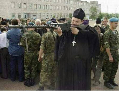 戰(zhàn)斗民族:牧師會(huì)開光能打槍懂賣萌 戰(zhàn)斗民族:牧師會(huì)開光能打槍懂賣萌