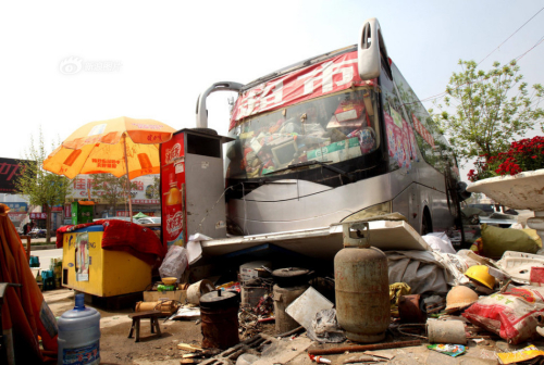 鄭州報(bào)廢大巴變超市 鄭州報(bào)廢大巴變超市