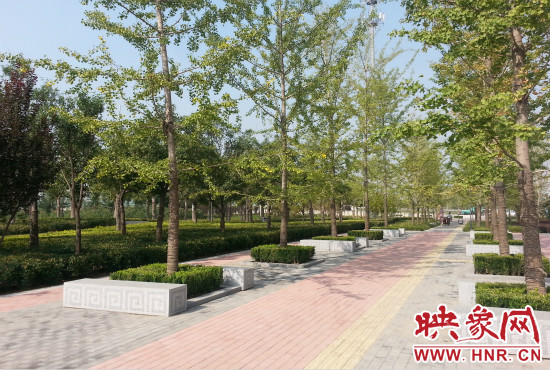 綠色生態(tài)廊道建設為市民提供了更多的休閑娛樂的場所。