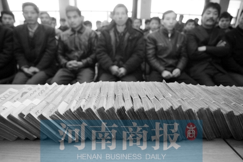 打擊拖欠農(nóng)民工工資，鄭州今年又出狠招（資料圖）河南商報(bào)記者 王春勝/攝