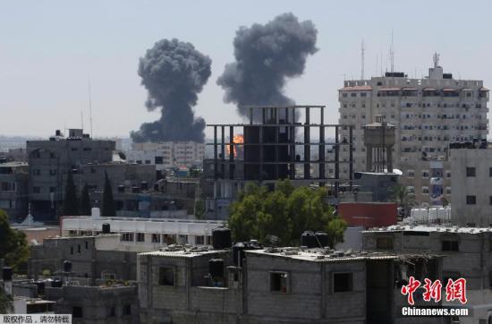資料圖:以色列對加沙地區(qū)發(fā)動的“護刃行動”已進入第28天。 資料圖:以色列對加沙地區(qū)發(fā)動的“護刃行動”已進入第28天。