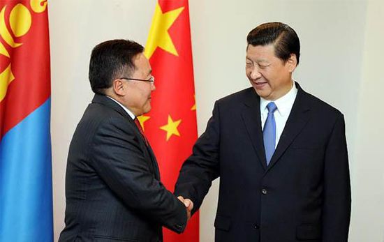 去年9月12日，國家主席習(xí)近平在比什凱克會見蒙古國總統(tǒng)額勒貝格道爾吉。 新華社記者謝環(huán)馳攝