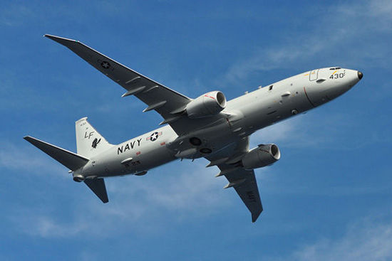 　　美國海軍的海神P-8巡邏機(jī)專門從事遠(yuǎn)距離任務(wù)，包括情報搜集和偵察。