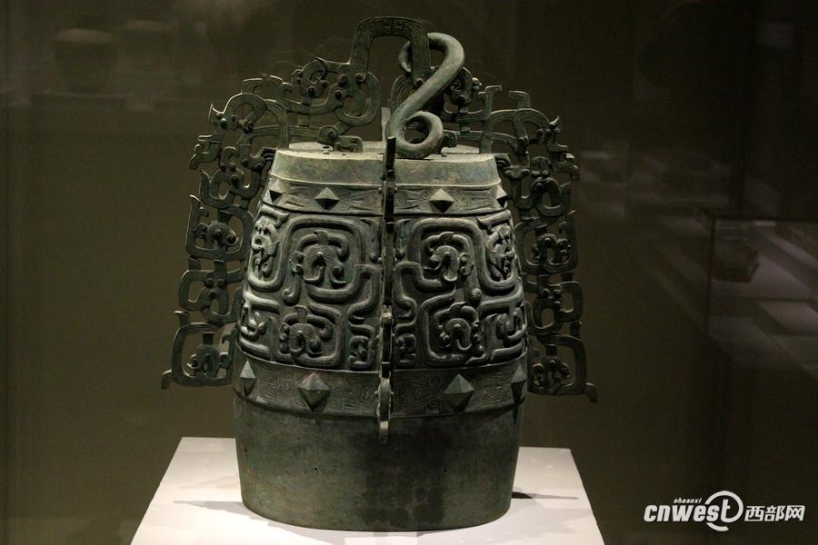 天水出土的青銅重器秦子镈。