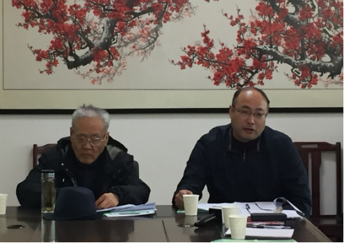（左：原周口地區(qū)常委秘書長(zhǎng)梁祖靈 ；右：鄲城縣委常委組織部長(zhǎng)侯磊 ）