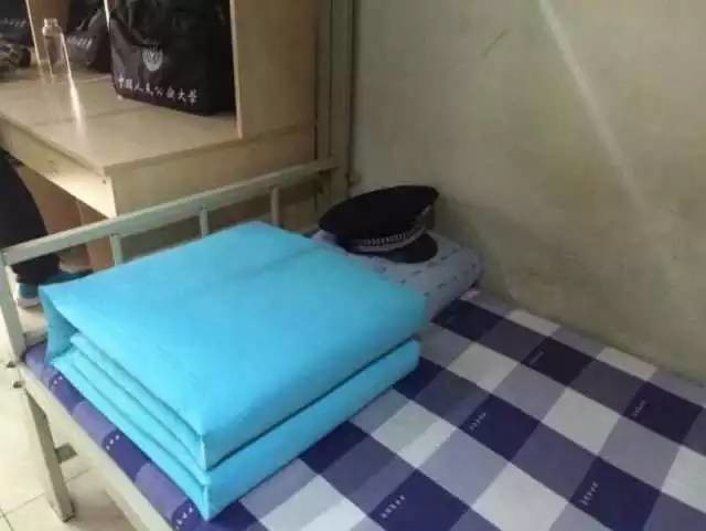 這個(gè)學(xué)校的男生宿舍火了！女同學(xué)都喊著要嫁