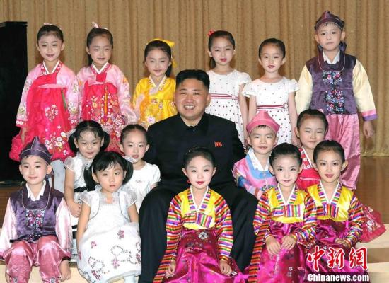 據(jù)朝中社5月30日?qǐng)?bào)道，朝鮮勞動(dòng)黨第一書記、朝鮮國防委員會(huì)第一委員長(zhǎng)、朝鮮人民軍最高司令官金正恩在兒
