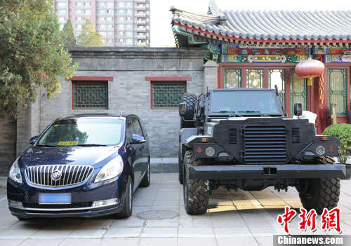 輕型聯(lián)合越野戰(zhàn)力與別克GL8商務(wù)MPV車(chē)對(duì)比。張龍?jiān)茢z