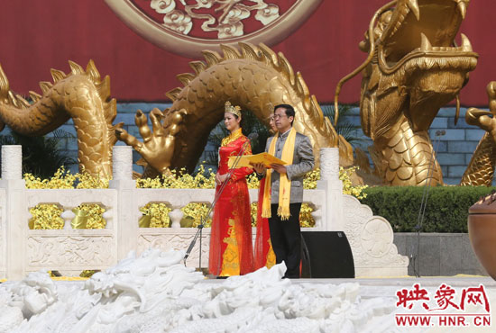 省委副書記、省政協(xié)主席葉冬松致歡迎詞。映象網(wǎng)記者 邵恰 攝