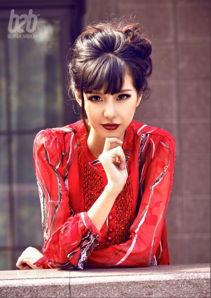 工大最美?；ㄍπ爻鲧R破底線